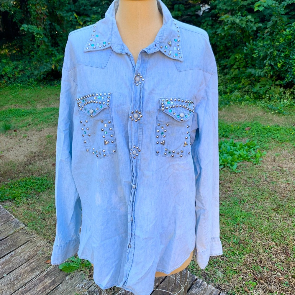 Vintage Denim Rhinestone Bedazzled Snap Up Shirt